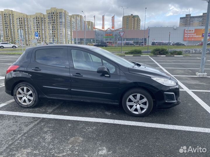 Peugeot 308 1.6 МТ, 2011, 137 592 км