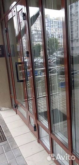 Дверь входная алюминиевая