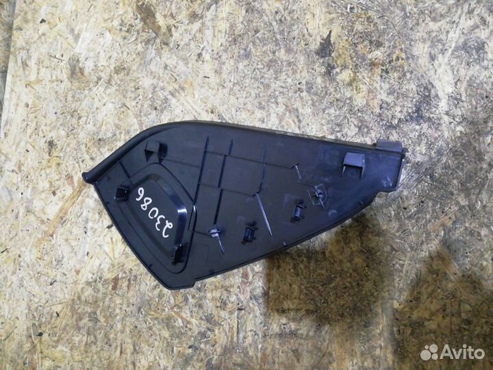 Декоративная накладка торпедо левая Land Rover 4