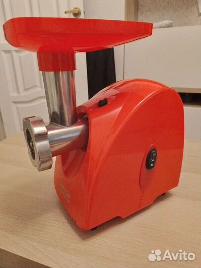 Электрическая мясорубка Аксион м31.1