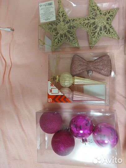 Новогодний носок и ёлочные игрушки новые