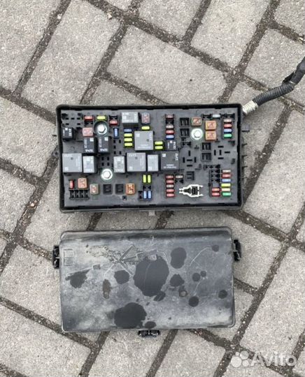 Блок предохранителей проводка кадиллак srx 2