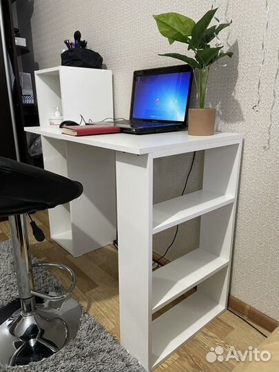 Письменный стол, компьютерный стол