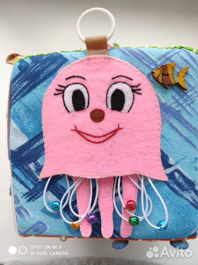 Мягкий развивающий кубик