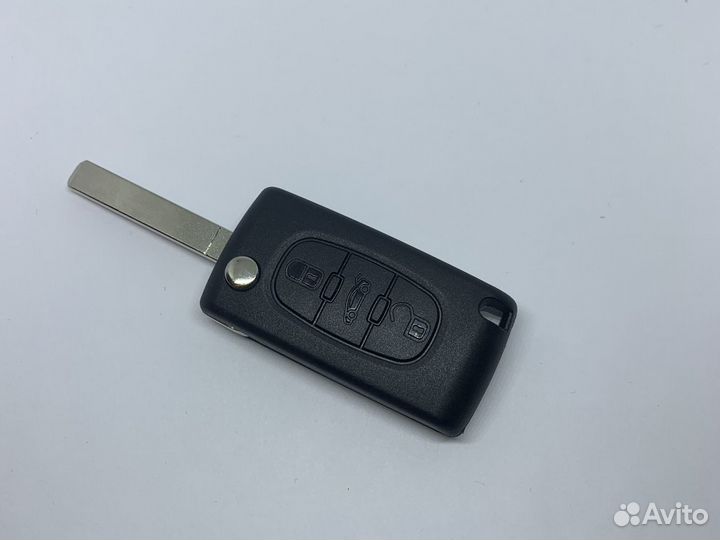 Ключ Peugeot partner/ Пежо партнёр три кнопки