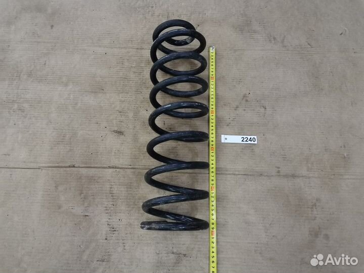 Пружина задняя