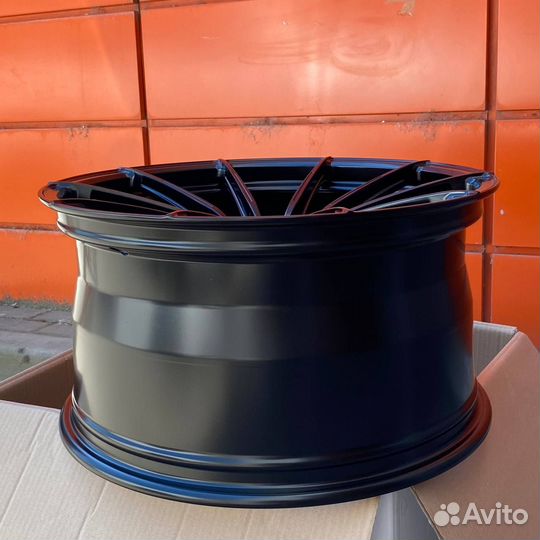 Кованые диски R20 на BMW M8 F92 M5 F90 M3 M4