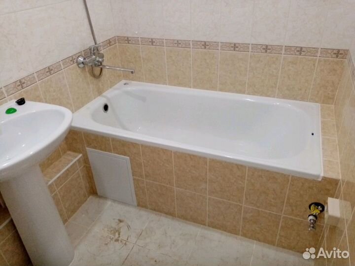 Плиточник. Укладка кафеля в ванной