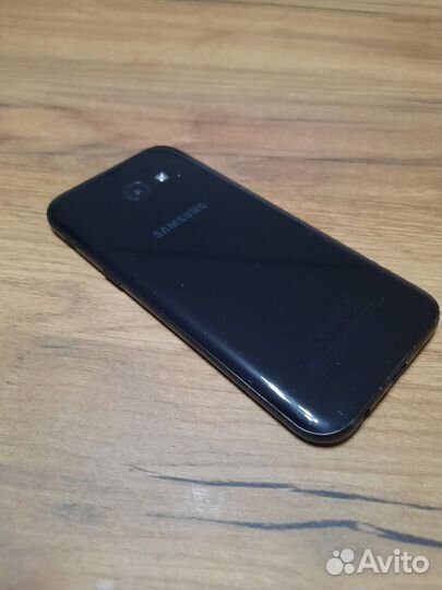 Samsung Galaxy A5 (2017) SM-A520F/DS, 3/32 ГБ