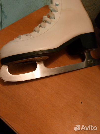 Коньки фигурные