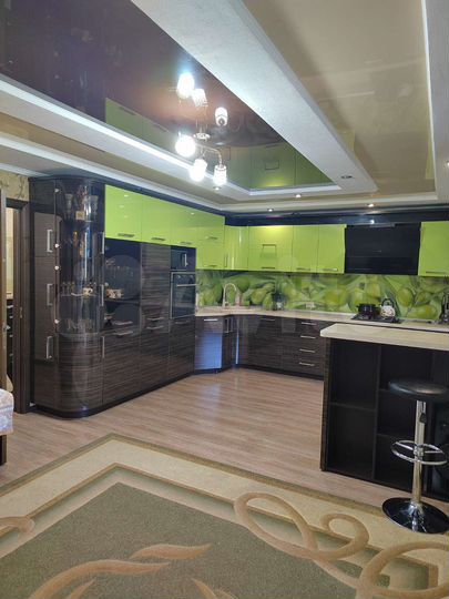 2-к. квартира, 114,8 м², 3/5 эт.