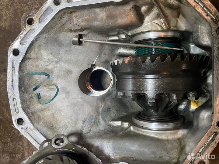 Передний редуктор АКПП Subaru tz102y