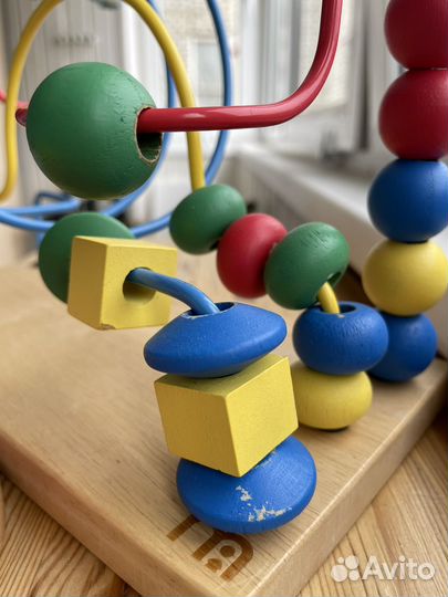 Игрушки развивающие для малышей