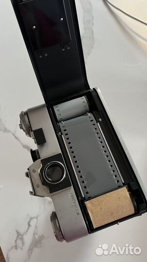 Пленочный фотоаппарат зенит-в+ гелиос 44-2