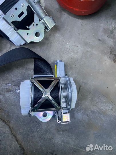 Разблокировка ремней безопасности Wolksvagen Jetta