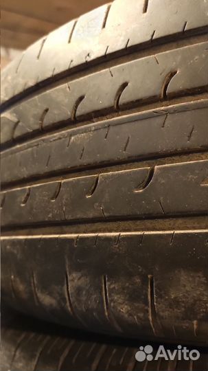 Goodyear EfficientGrip SUV 215/60 R17 96H