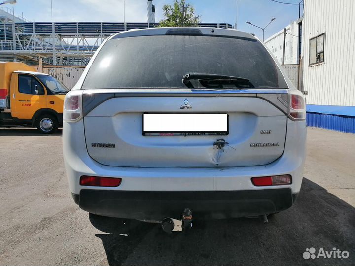 Фаркоп на Mitsubishi Outlander 2012-2021