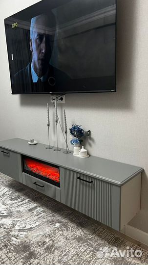 Тумба под телевизор подвесная