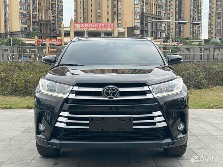 Toyota Highlander 2.0 AT, 2021, 31 000 км