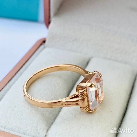 Золотое кольцо с горным хрусталем, кулон и кольцо