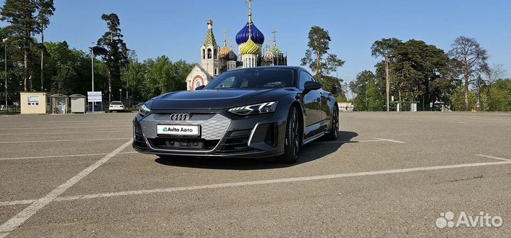 Audi e-tron GT 476 л.с. AT, 2023, 240 км