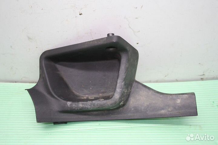 Накладка на порог задняя правая (внутренняя) ford