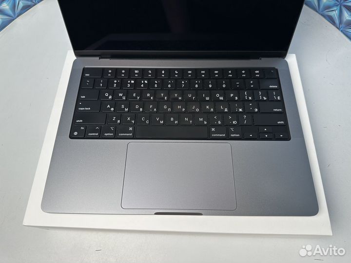 MacBook Pro 14 2023 M2 Pro/16/512Gb с комплектом