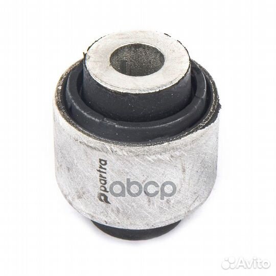 Сайлентблок рычага подвески зад прав/лев C