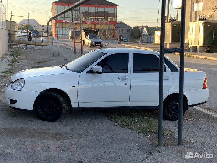 LADA Priora 1.6 МТ, 2009, битый, 270 000 км