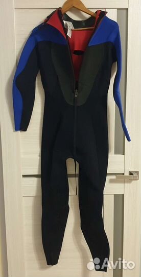 Гидрокостюм