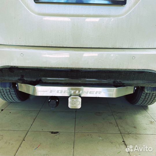 Фаркоп toyota Fortuner