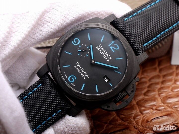 Часы Panerai Luminor Marina Carbotech PAM01661