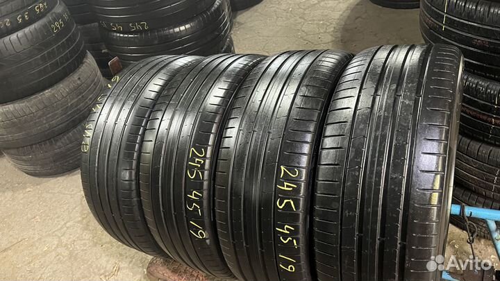 Pirelli P Zero 245/45 R19 102Y