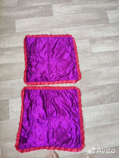 Покрывало на 2 х спальную кровать новое,наволочки