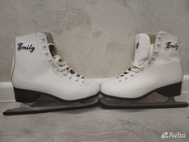 Коньки фигурные 39 размер женские