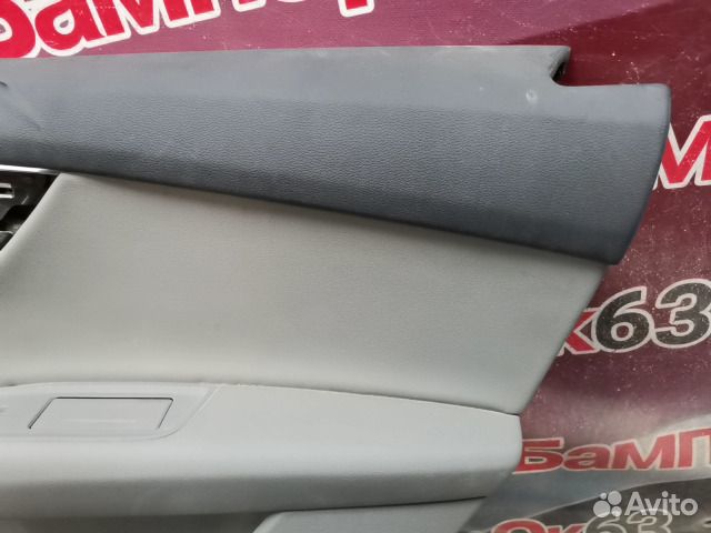 Обшивка двери задняя правая Audi Q7