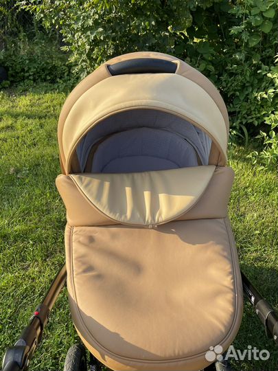 Прогулочная коляска 2в1