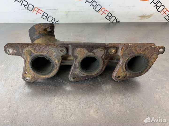 Коллектор выпускной правый Mercedes C-Class W204