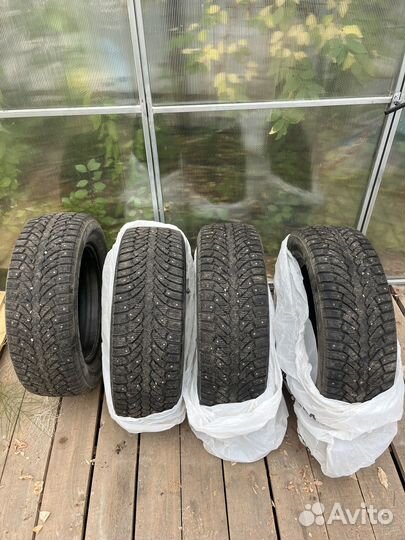 Pirelli Formula Ice 225/60 R17