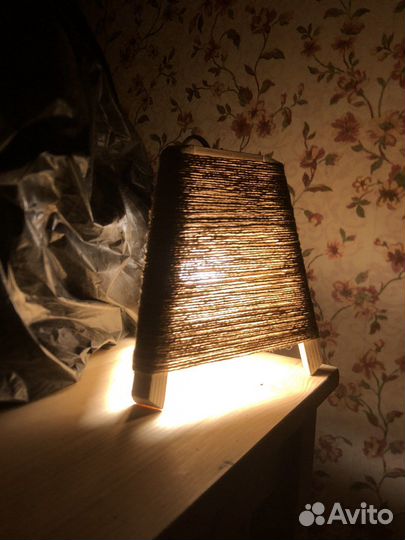Светильник настольный