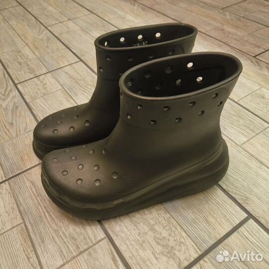 Crocs crush boots