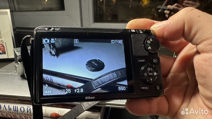 Цифровой фотоаппарат Nikon1 J1