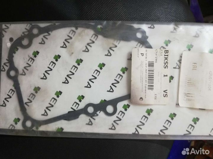 Прокладка правой крышки Yamaha R6