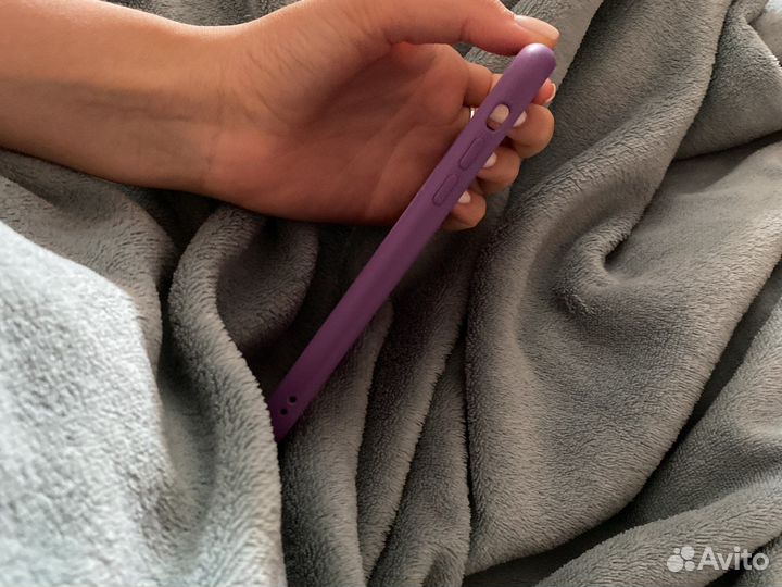 Чехол на iPhone 11