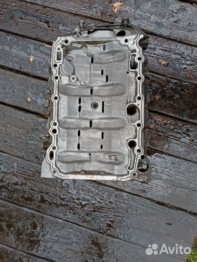 Поддон верхний 1.8 TSI 2.0 Ауди Фольксваген Шкода