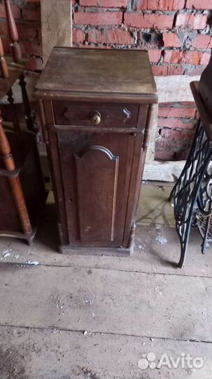 Антикварная и винтажная мебель