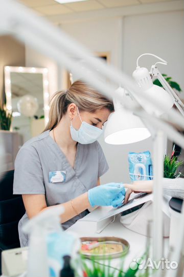 Вакансия мастер маникюра