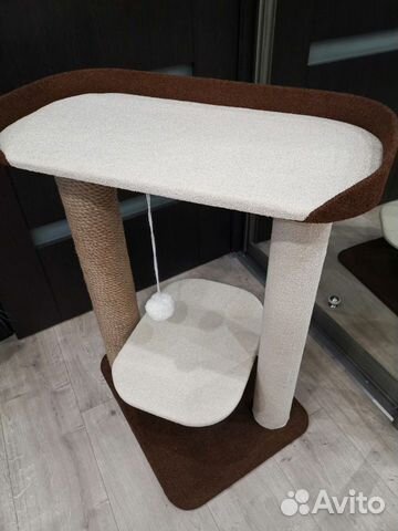 Когтеточка с лежанками для кошек