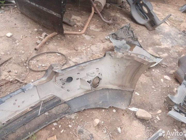 Бампер передний Ford Focus 2008