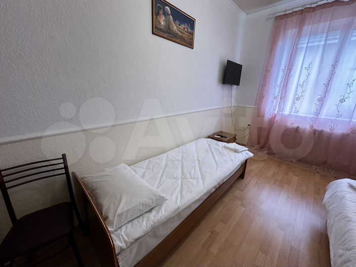 Комната 17 м² в 4-к., 1/4 эт.